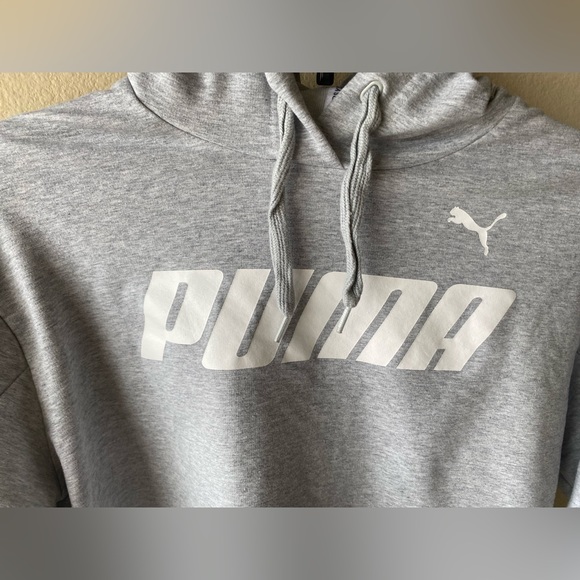 PUMA || cropped hoodie - Picture 2 of 5